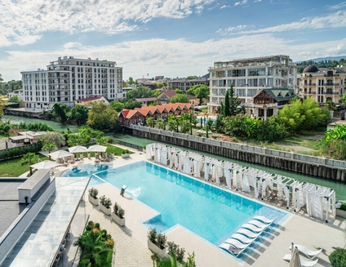 Стандарт 2-местный 1-комнатный с/б вид на бассейн - Отель Riviera Hotel / Ривьера Сухум